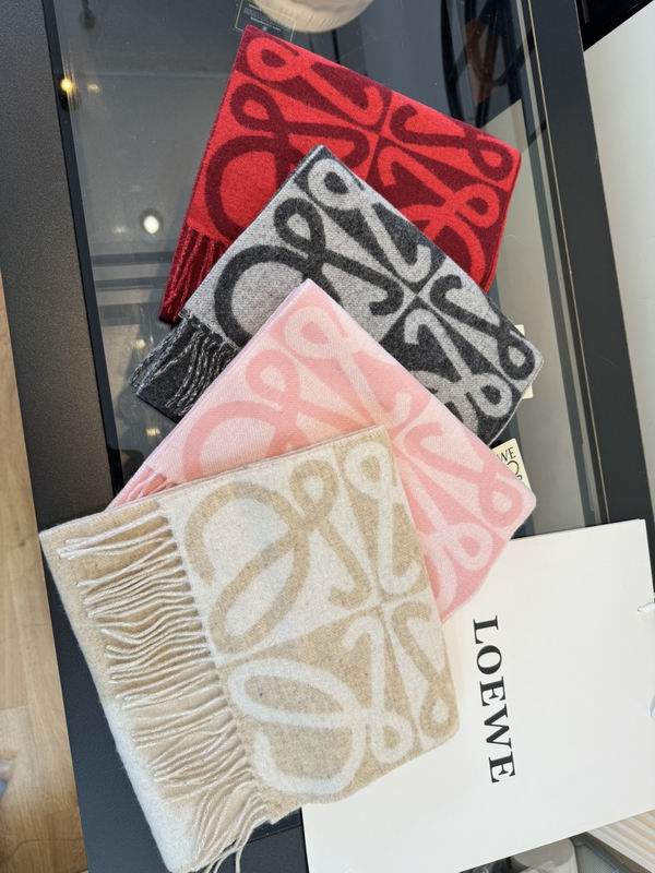 Loewe scarf E082550